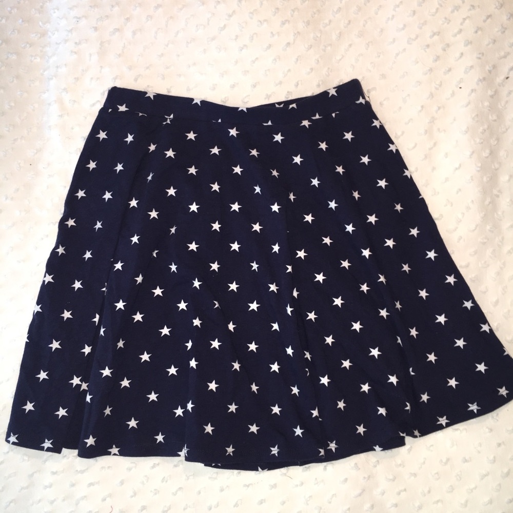Star skater skirt